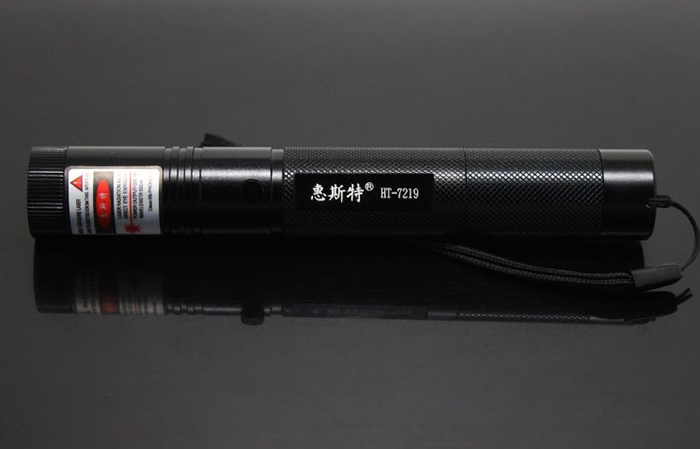 100mw~200mw Focusable Green Laser Pointer with safety key / 5 Lens - Click Image to Close